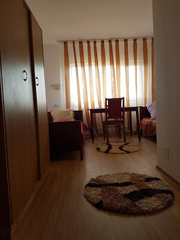 Casa Rustica Apart & Rooms Cimpineanca Exterior photo
